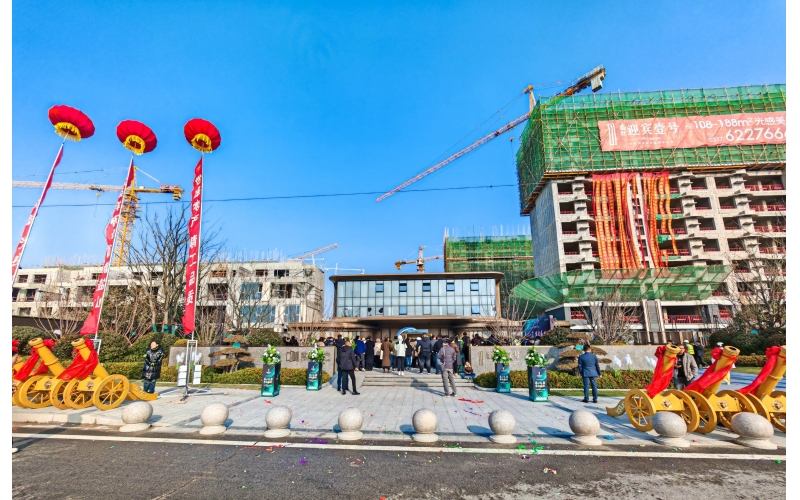 共赴時(shí)代未來丨天華實(shí)業(yè)集團(tuán)承建的河北鹽山“盛世·迎賓壹號(hào)”實(shí)樓樣板間、美學(xué)示范區(qū)高光綻放！